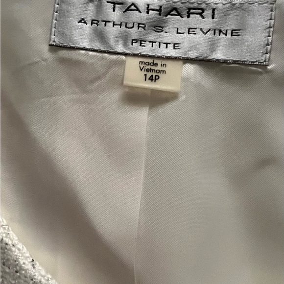 Tahari size 14p new without tags - Picture 3 of 5